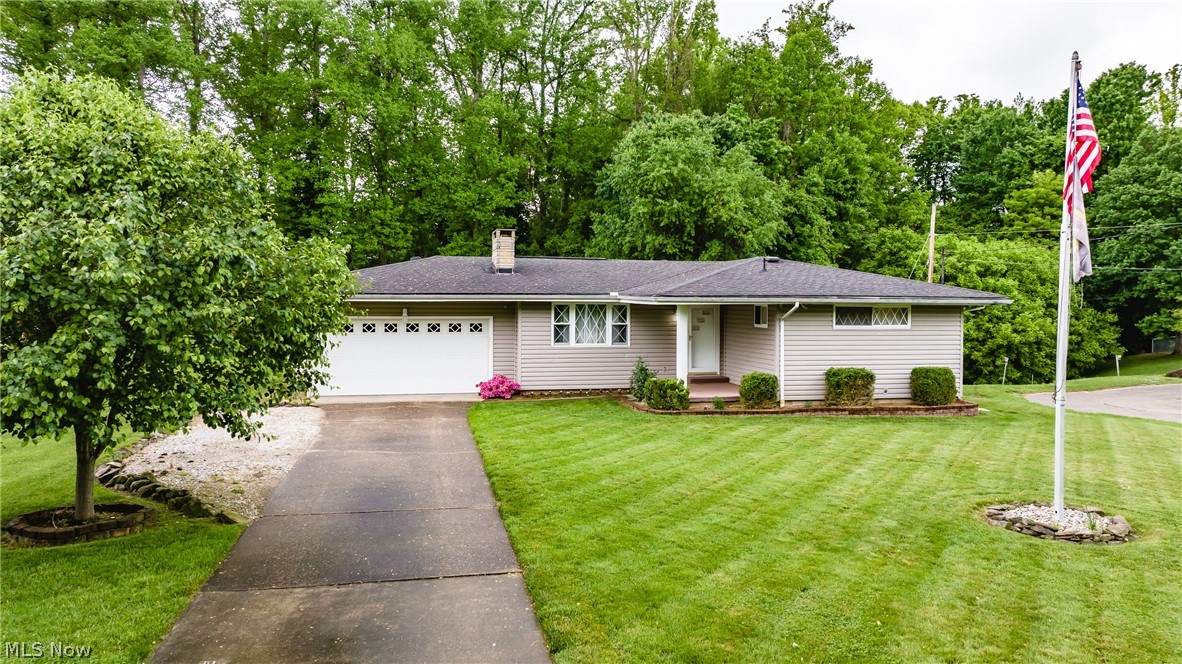 11410 Dupont Road Washington, WV 26181 - Photo 2 of 28