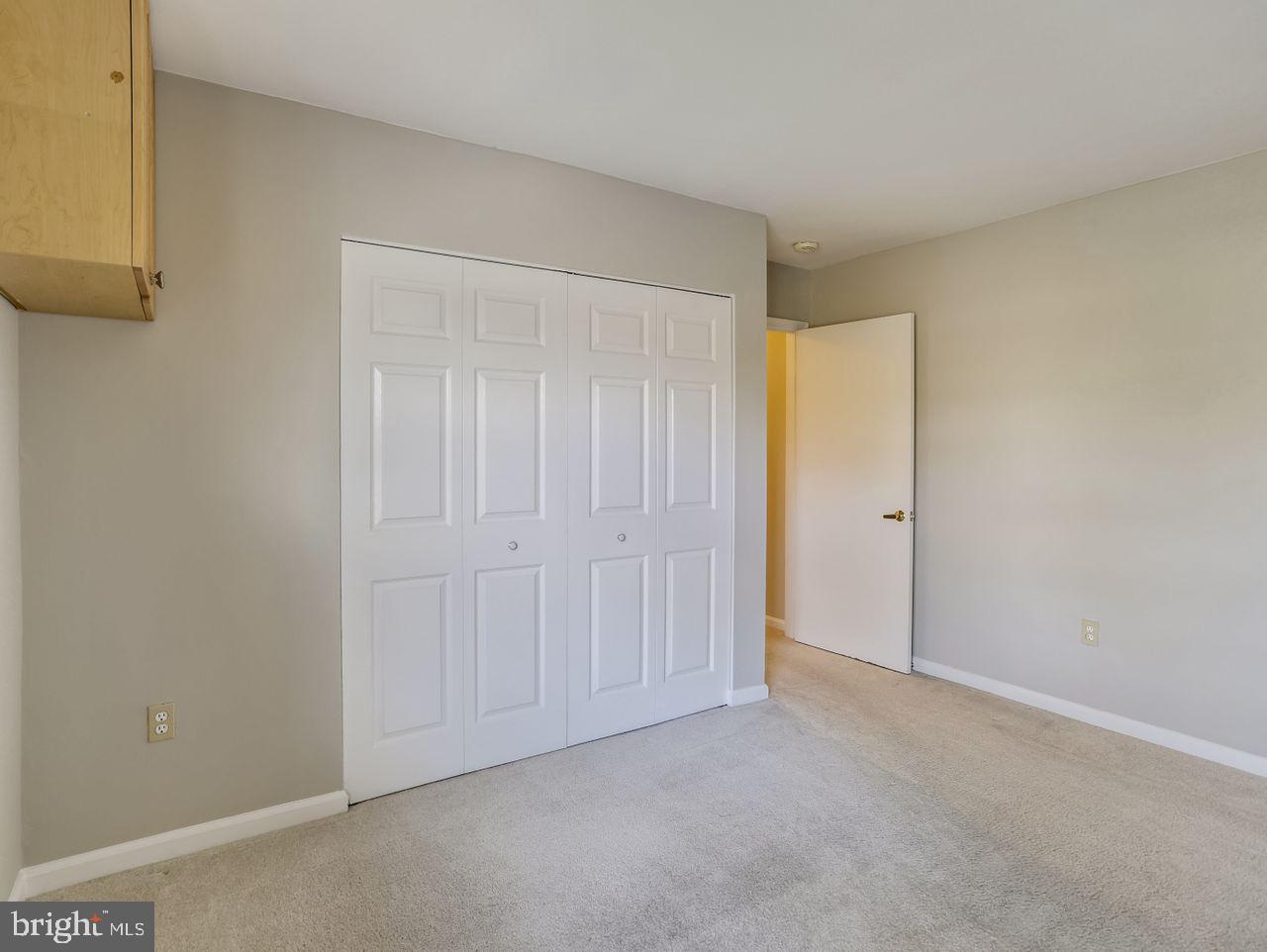142 Georgetown Road, Unit 12 Annapolis, MD 21403 - Photo 39 of 52 Second Bedroom with large Closet
