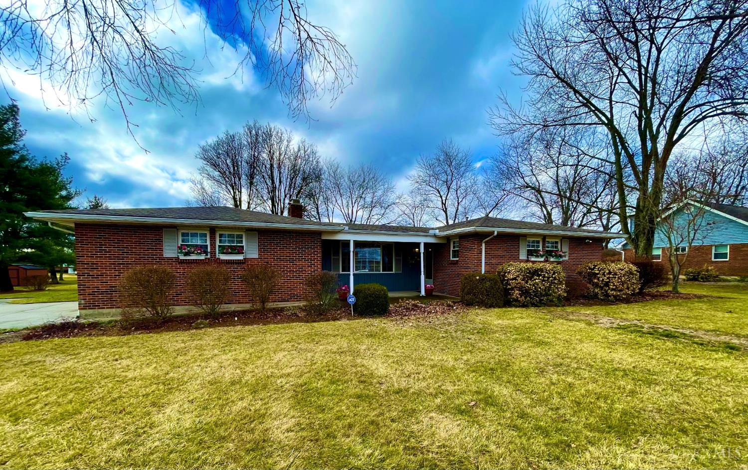 8339 Cox Road West Chester, OH 45069 - Photo 2 of 41 Gallery Image 2