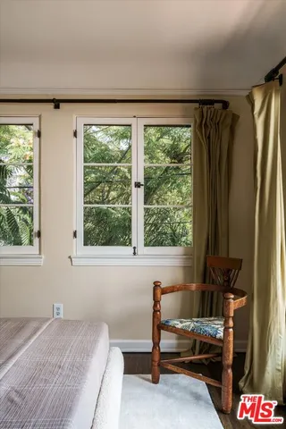 $2,725,000 | 3877 Franklin Avenue, Los Angeles, CA 90027