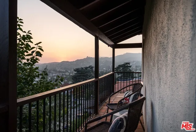 $2,725,000 | 3877 Franklin Avenue, Los Angeles, CA 90027