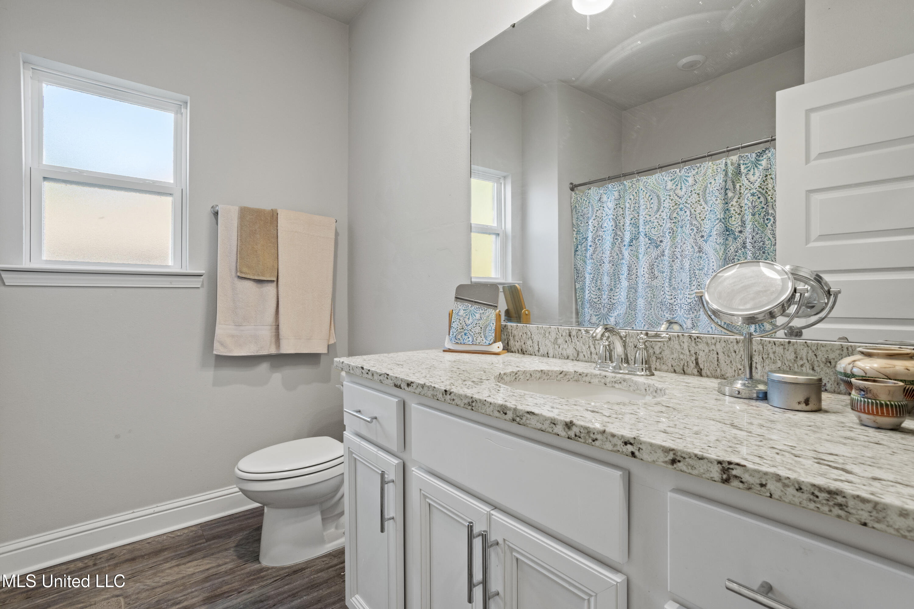 6448 Chickory Way Ocean Springs, MS 39564 - Photo 33 of 41 0033