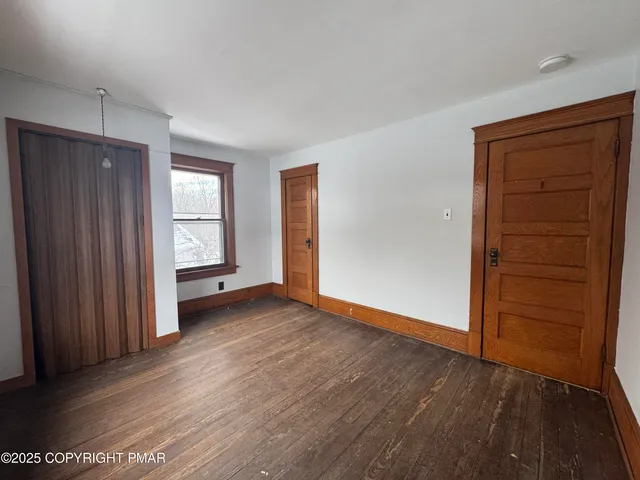 $2,400 | 340 Brookside Avenue, East Stroudsburg, PA 18301