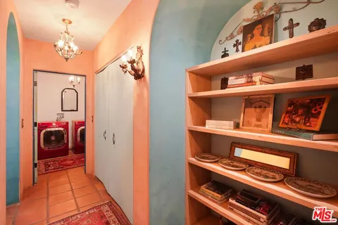 $1,999,000 | 754 Basin Drive, Topanga, CA 90290