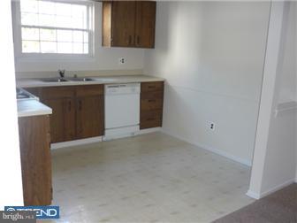6 Corvas Court Sewell, NJ 08080 - Photo 3 of 10