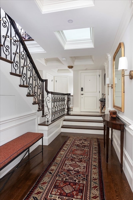 142 Chestnut Street, Unit 89 Boston, MA 02108 - Photo 8 of 16 a view of entryway and hall