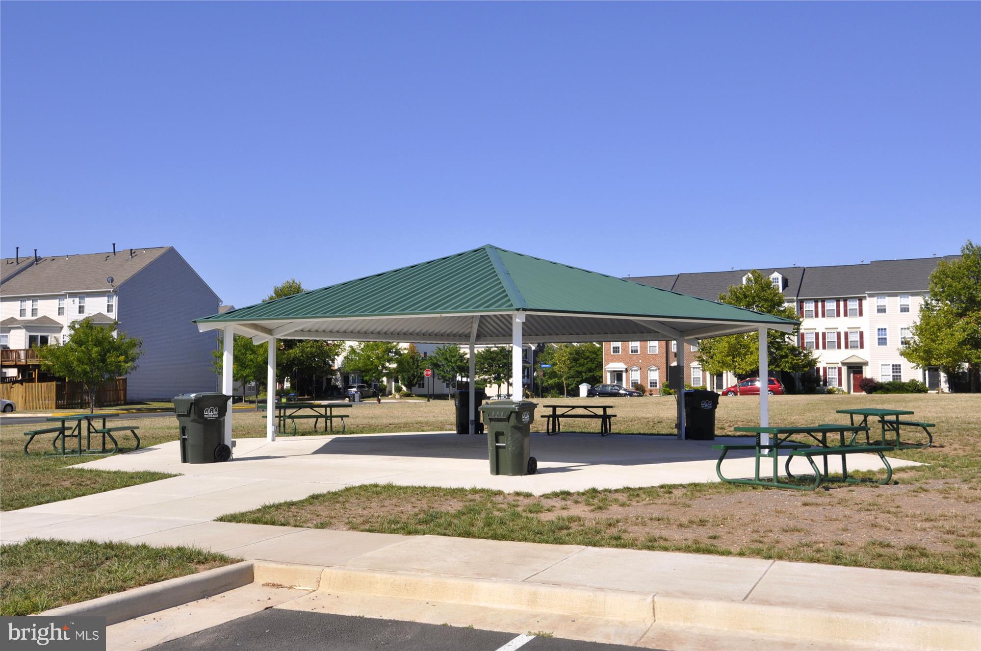 43536 Gabriel Square Chantilly, VA 20152 - Photo 41 of 53 a view of a house with backyard porch and sitting area