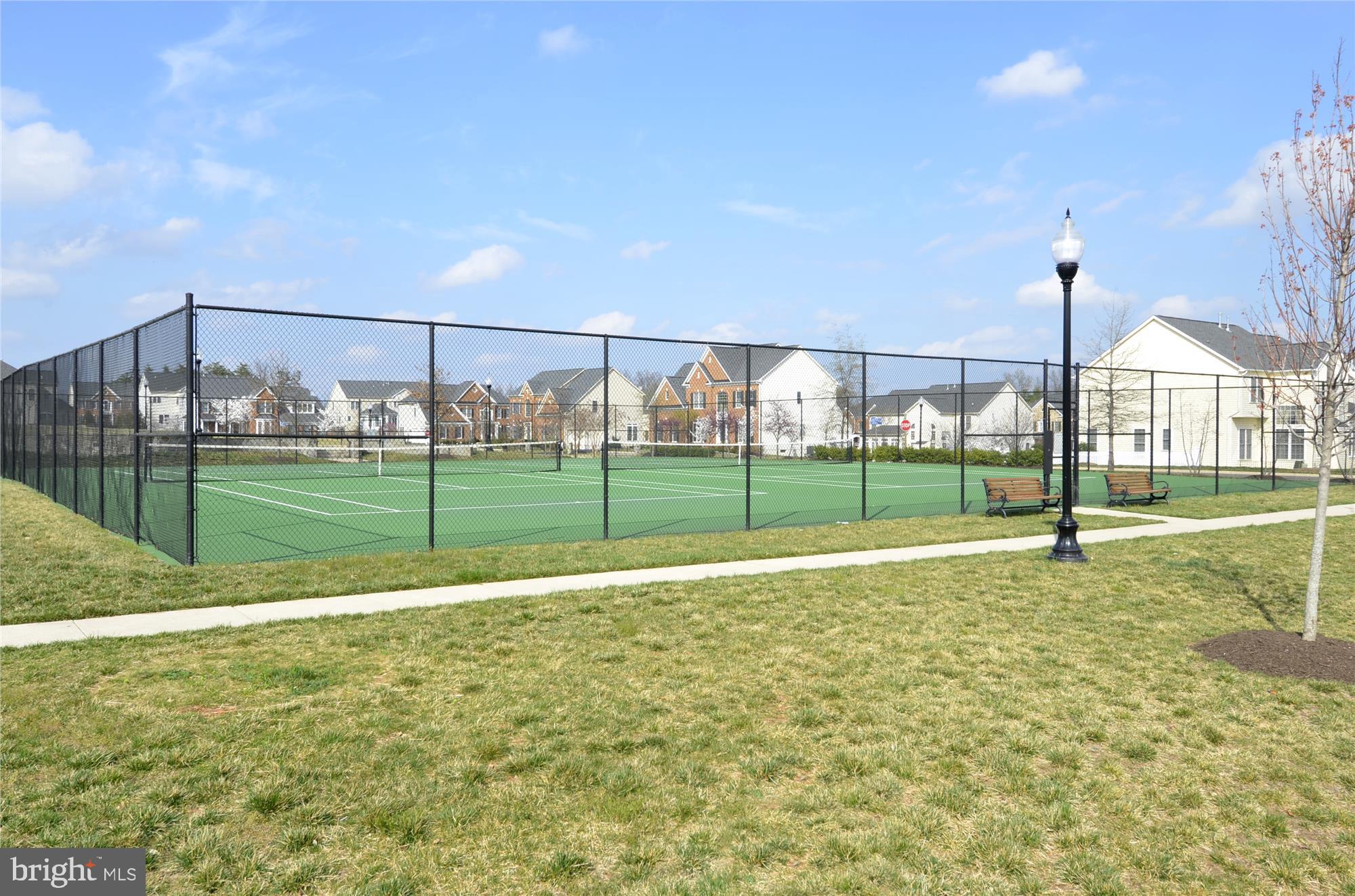 43536 Gabriel Square Chantilly, VA 20152 - Photo 50 of 53 a view of a volley ball court