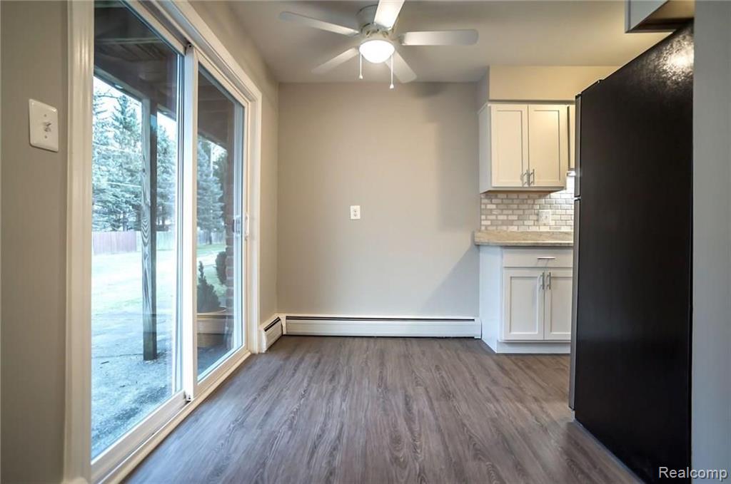 2155 Decker Road, Unit 12 Walled Lake, MI 48390 - Photo 6 of 12