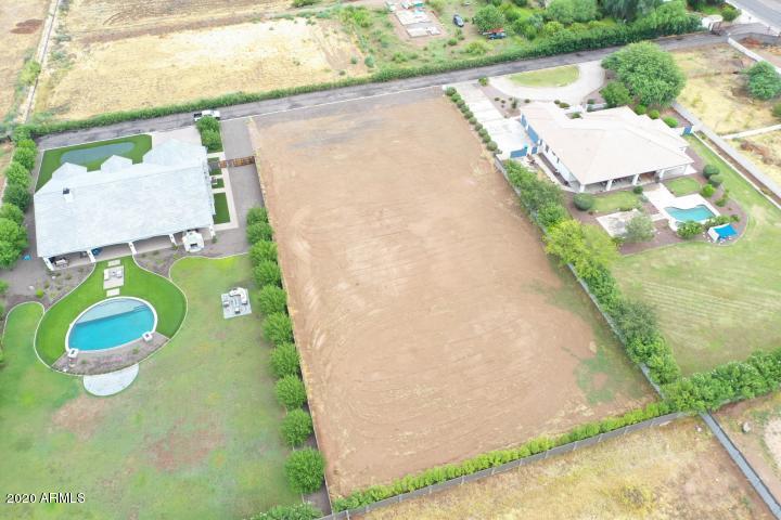 2333 East Walnut Road Gilbert, AZ 85298 - Photo 7 of 10 20200102074639750519000000-o