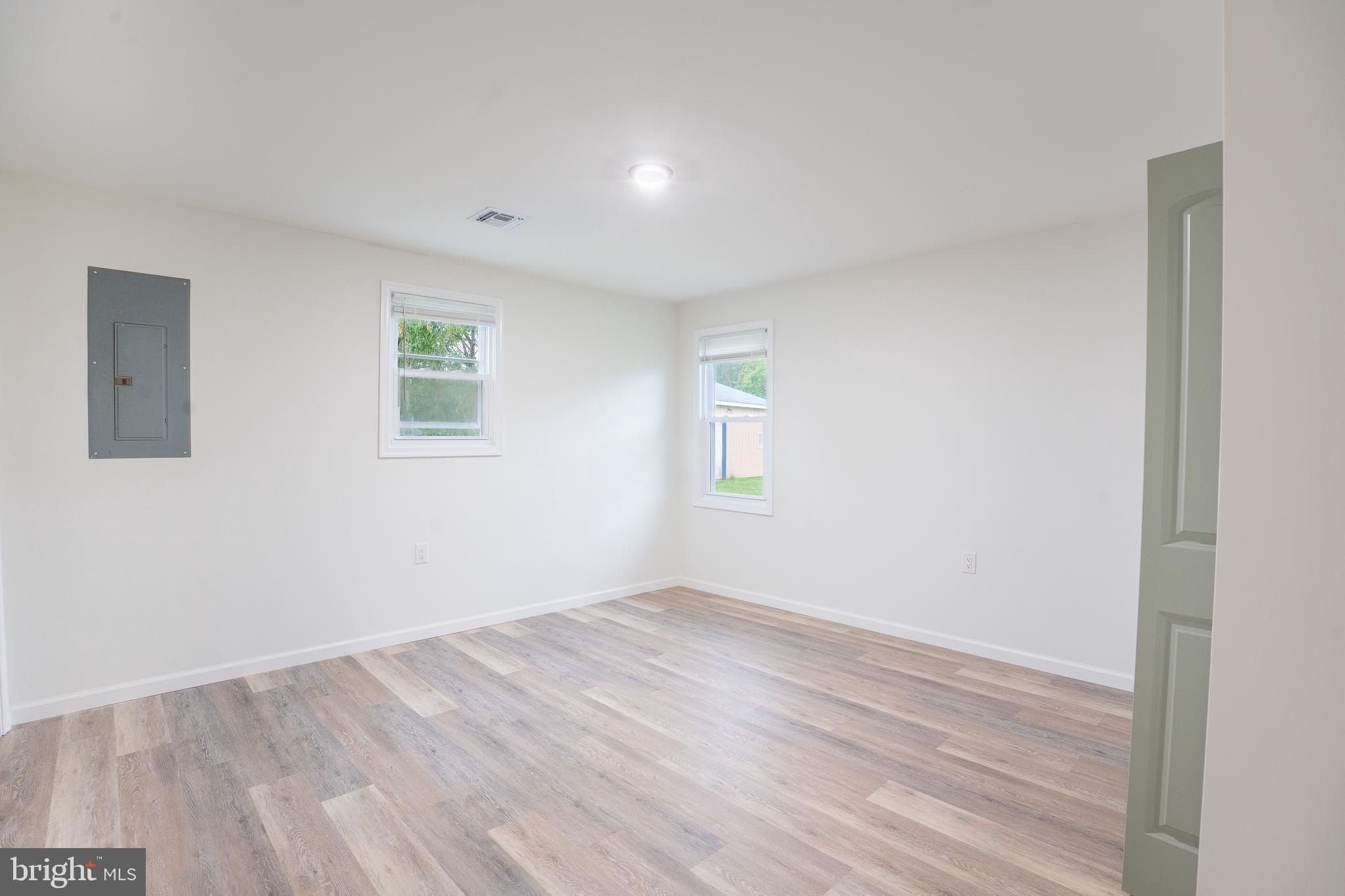 9010 Elks Road Seaford, DE 19973 - Photo 14 of 33 Bright and airy open space awaits.