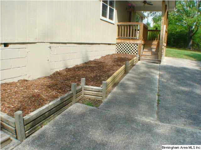 8754 Will Keith Road Trussville, AL 35173 - Photo 16 of 17 Gallery Image 16
