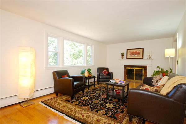 20 Deering Avenue Lexington, MA 02421 - Photo 3 of 6