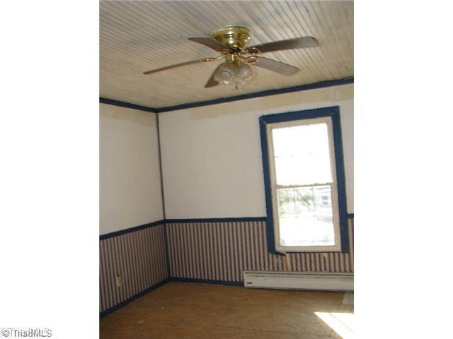 2654 Turner Road Lexington, NC 27292 - Photo 6 of 9 1st Bedroom.