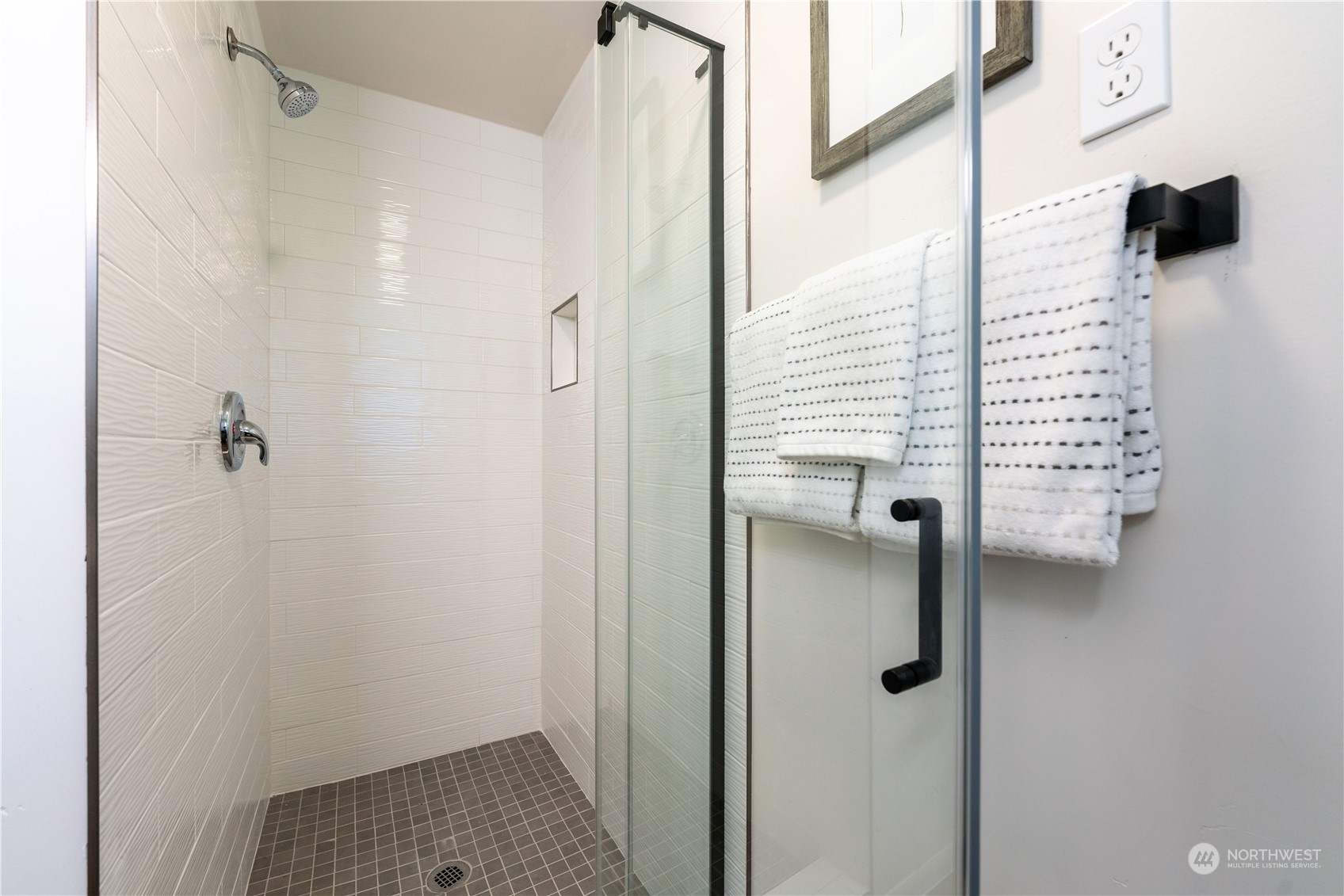 10605 Northeast 194th Street Bothell, WA 98011 - Photo 21 of 38 Gallery Image 21