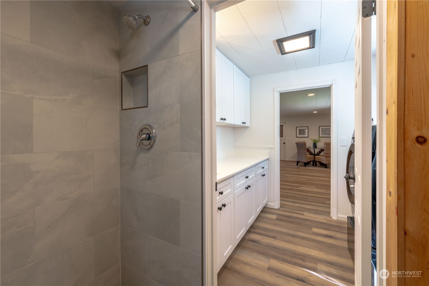 10605 Northeast 194th Street Bothell, WA 98011 - Photo 30 of 38 Gallery Image 30