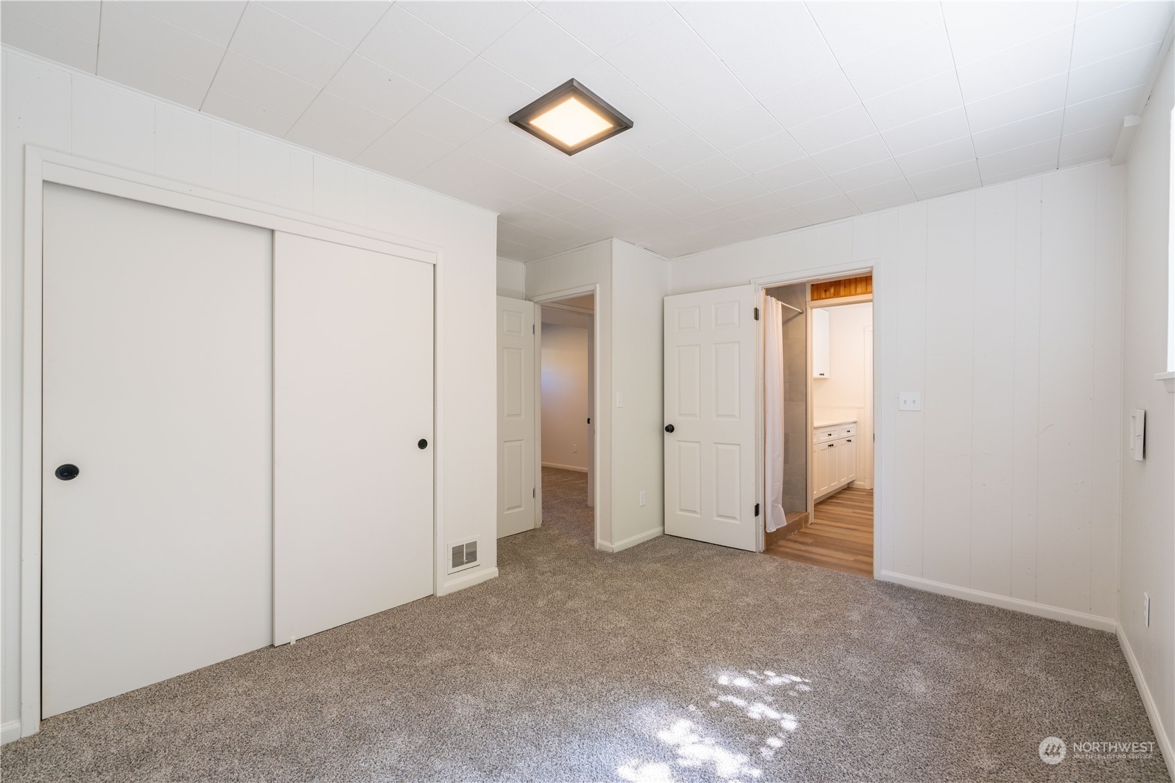 10605 Northeast 194th Street Bothell, WA 98011 - Photo 31 of 38 Gallery Image 31