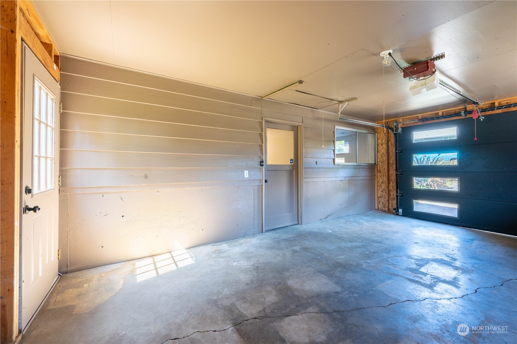 10605 Northeast 194th Street Bothell, WA 98011 - Photo 34 of 38 Gallery Image 34