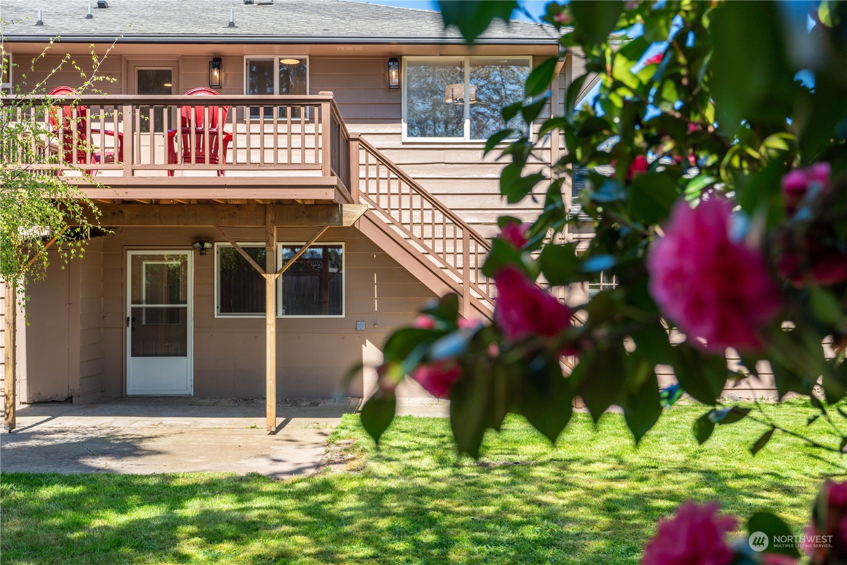 10605 Northeast 194th Street Bothell, WA 98011 - Photo 35 of 38 Gallery Image 35