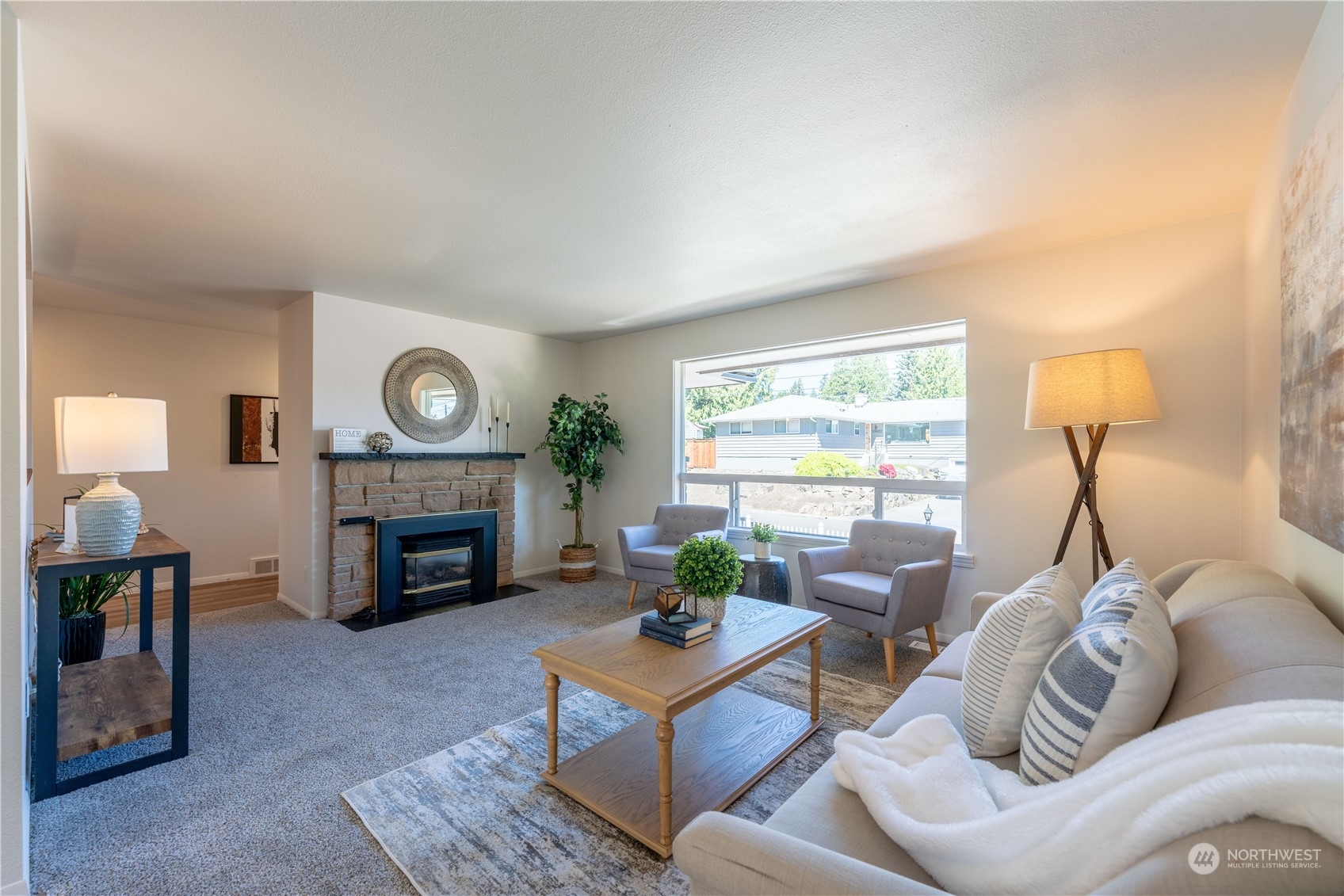 10605 Northeast 194th Street Bothell, WA 98011 - Photo 5 of 38 Gallery Image 5