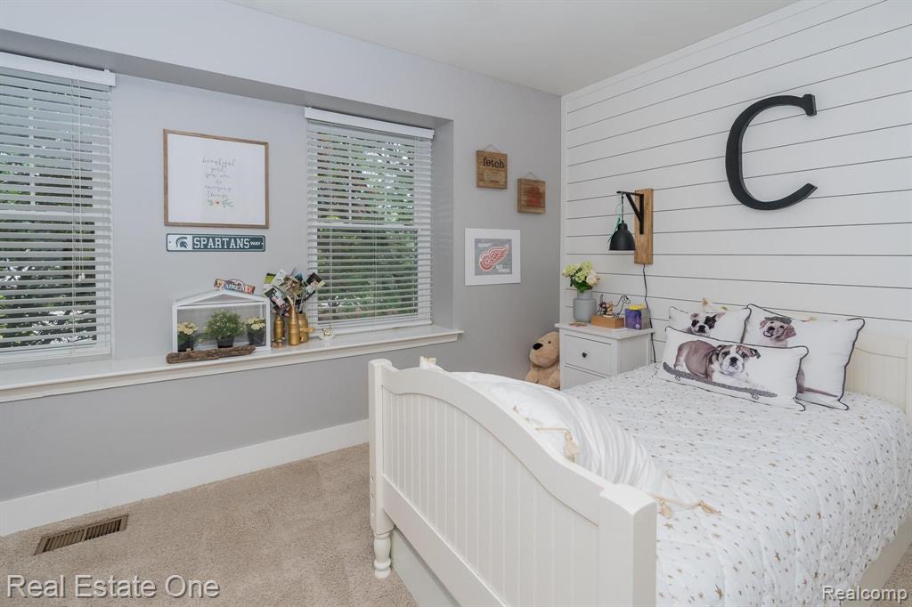 1935 Clear Point Court Rochester Hills, MI 48306 - Photo 22 of 24