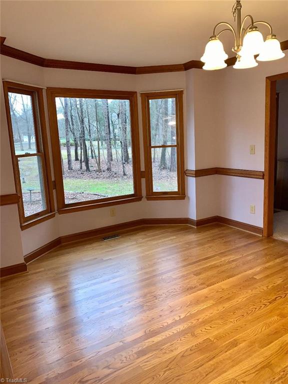 311 Holyoke Road Greensboro, NC 27406 - Photo 6 of 19 Gallery Image 6