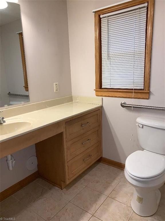 311 Holyoke Road Greensboro, NC 27406 - Photo 10 of 19 Gallery Image 10