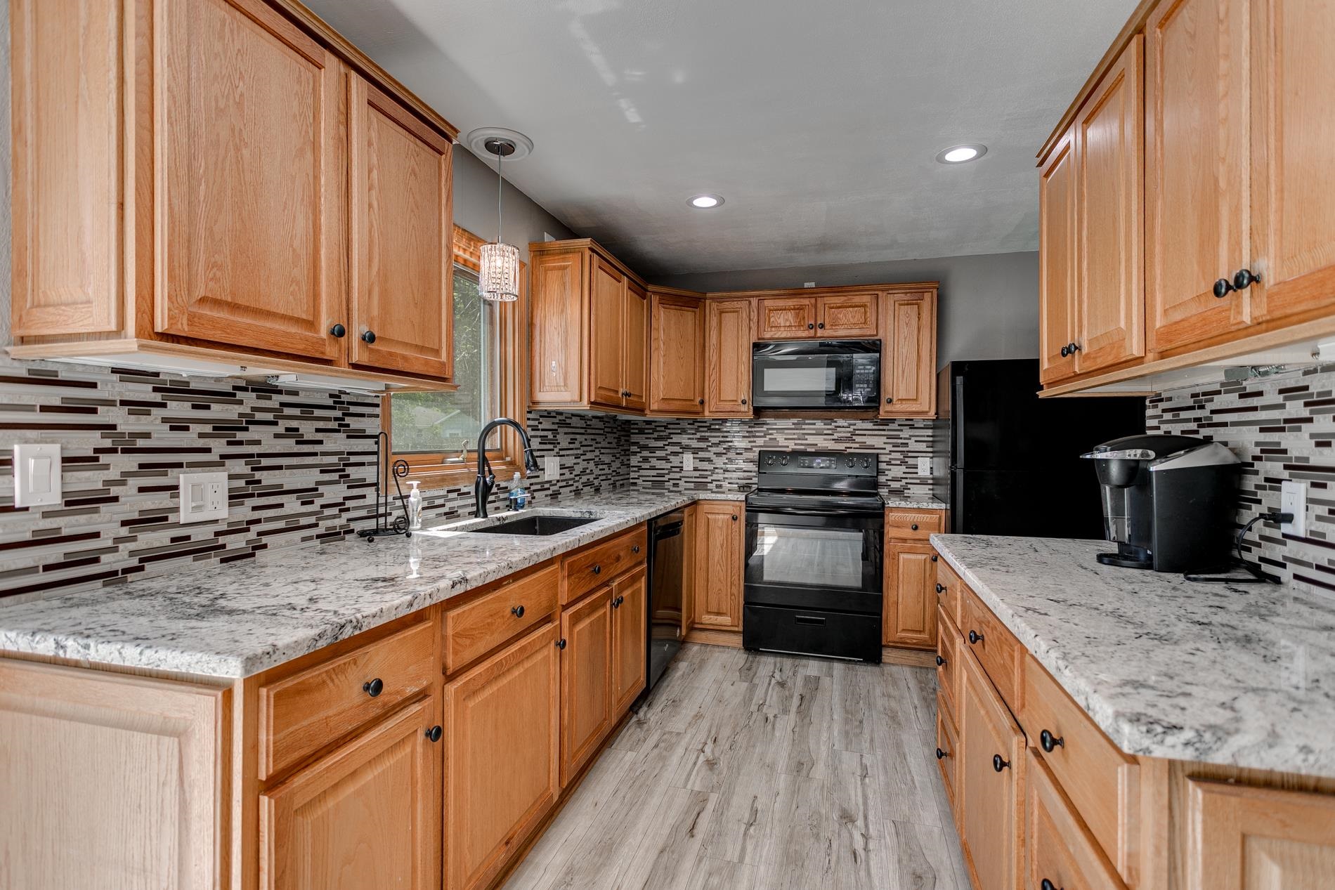 1805 East Marquette Street Appleton, WI 54911 - Photo 4 of 53