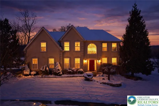 $758,888 | 4985 Curly Horse Drive, Center Valley, PA 18034