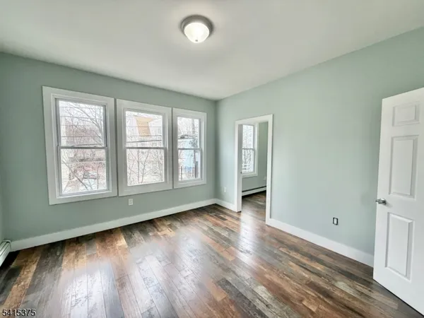 $2,200 | 534 South 20th Street, Newark, NJ 07103