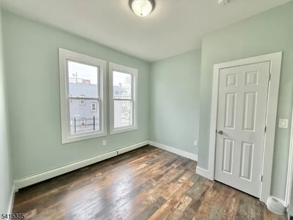 $2,200 | 534 South 20th Street, Newark, NJ 07103