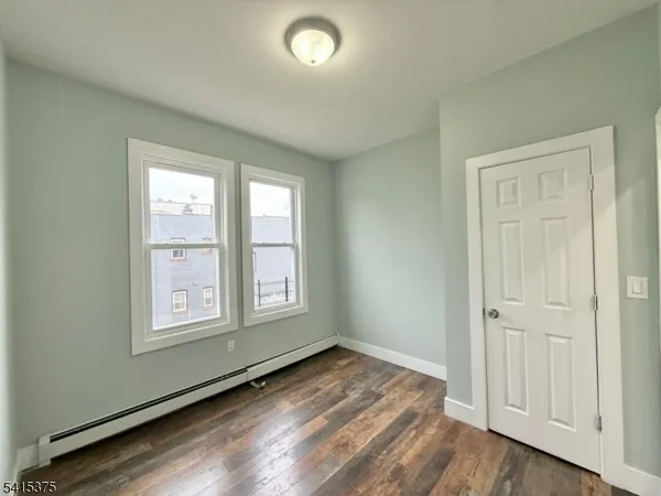 $2,200 | 534 South 20th Street, Newark, NJ 07103