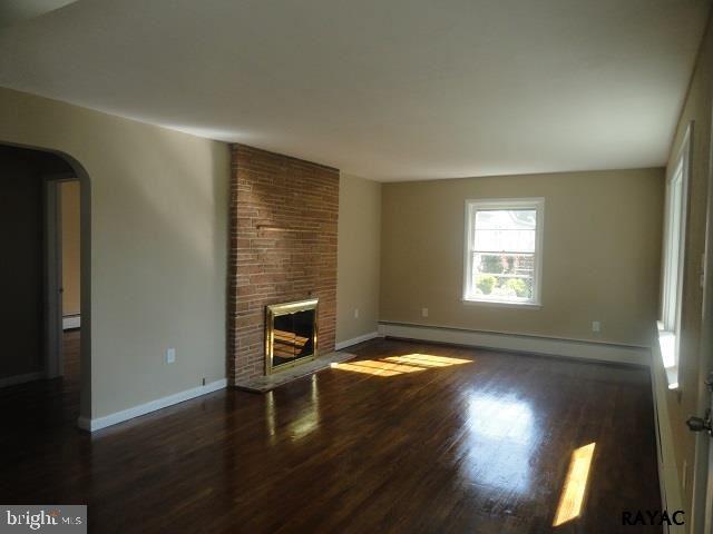 1261 Taxville Road York, PA 17408 - Photo 5 of 28 Gallery Image 5