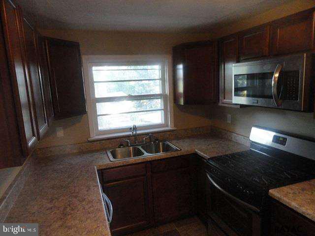 1261 Taxville Road York, PA 17408 - Photo 9 of 28 Gallery Image 9