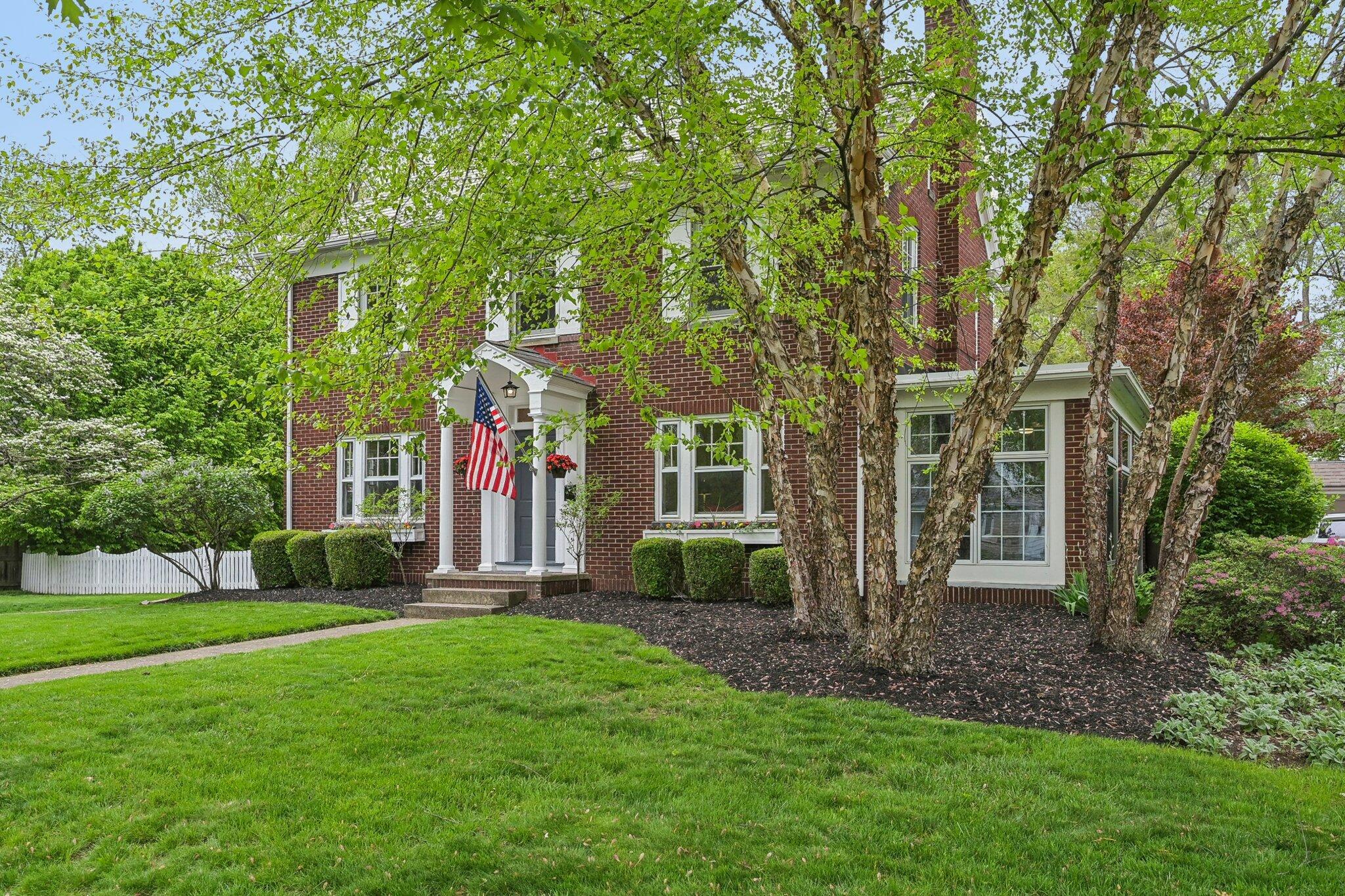 68 West Beaumont Road Columbus, OH 43214 - Photo 4 of 47 6-web-or-mls-W Beaumont Rd-3004-006