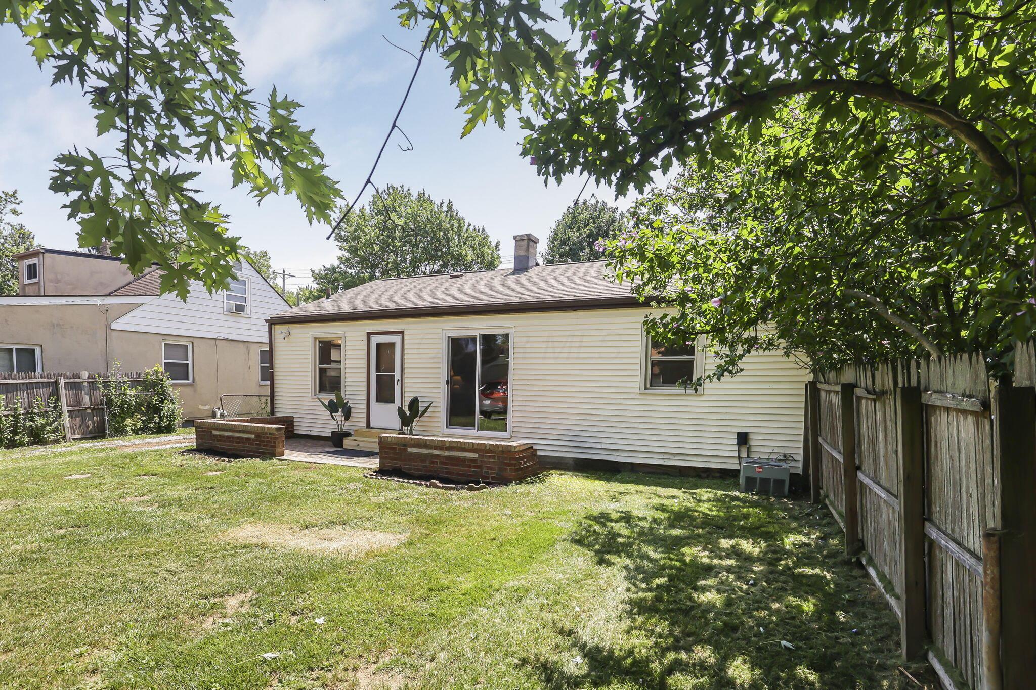 1728 East Cooke Road Columbus, OH 43224 - Photo 47 of 49 47-web-or-mls-0N4A7407