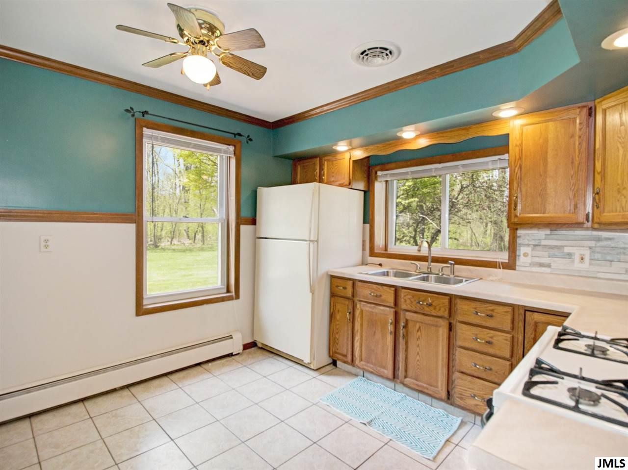 2708 Kibby Road Jackson, MI 49203 - Photo 5 of 30 Photo 5