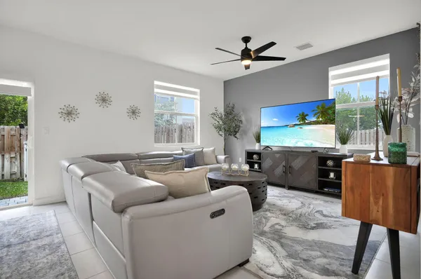 $3,750 | 11881 Northwest 46th Street, Coral Springs, FL 33076