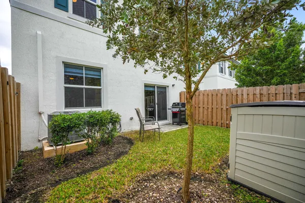 $3,750 | 11881 Northwest 46th Street, Coral Springs, FL 33076