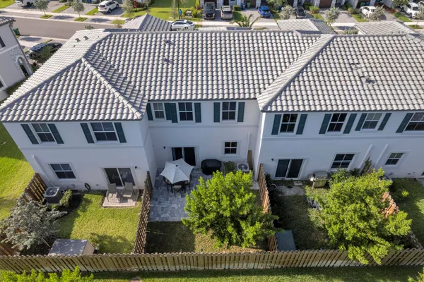 $3,750 | 11881 Northwest 46th Street, Coral Springs, FL 33076