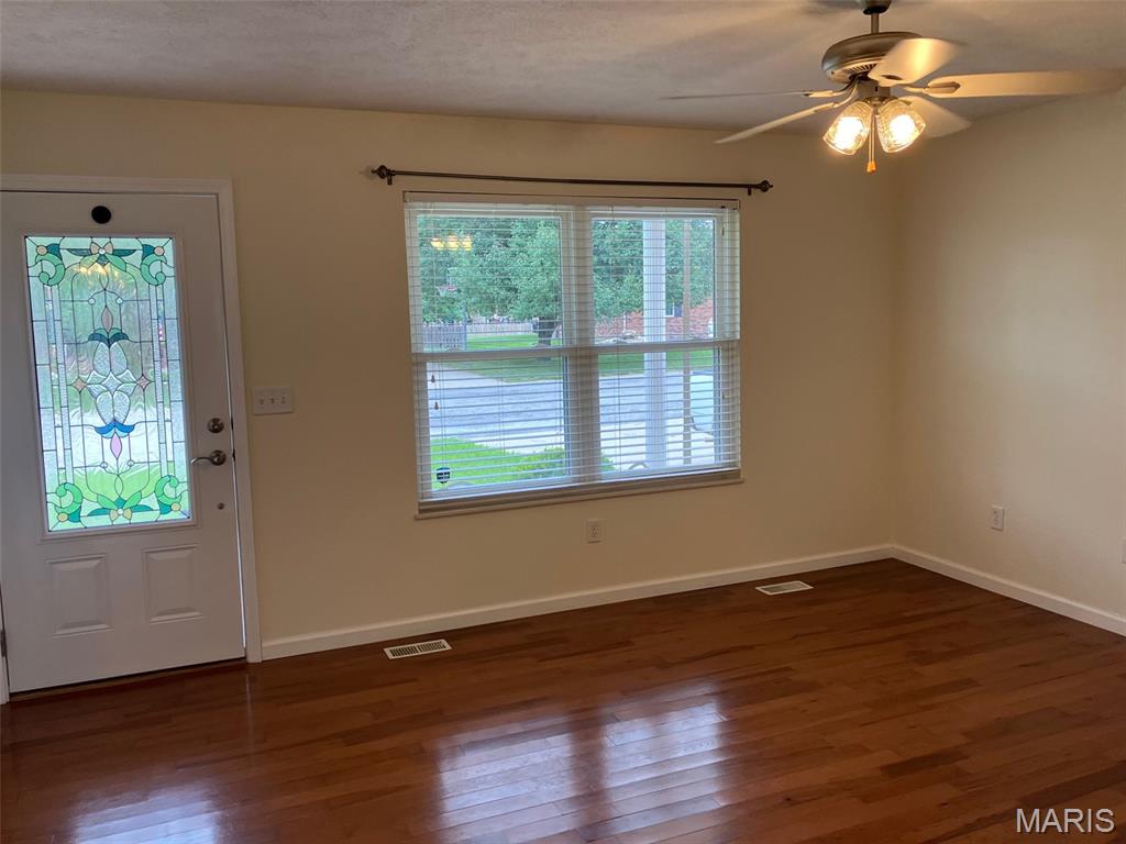 502 West 3rd Street Aviston, IL 62216 - Photo 6 of 19