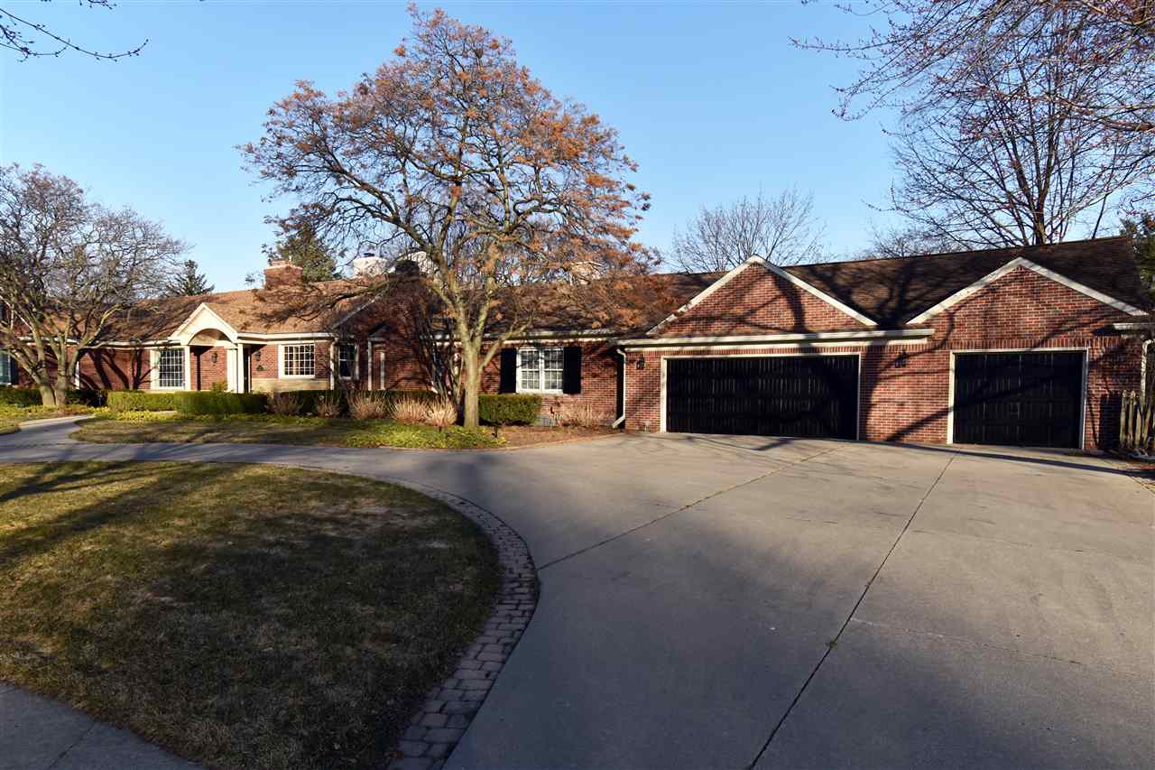131 Lothrop Road Grosse Pointe, MI 48236 - Photo 1 of 21 50037397.JPG