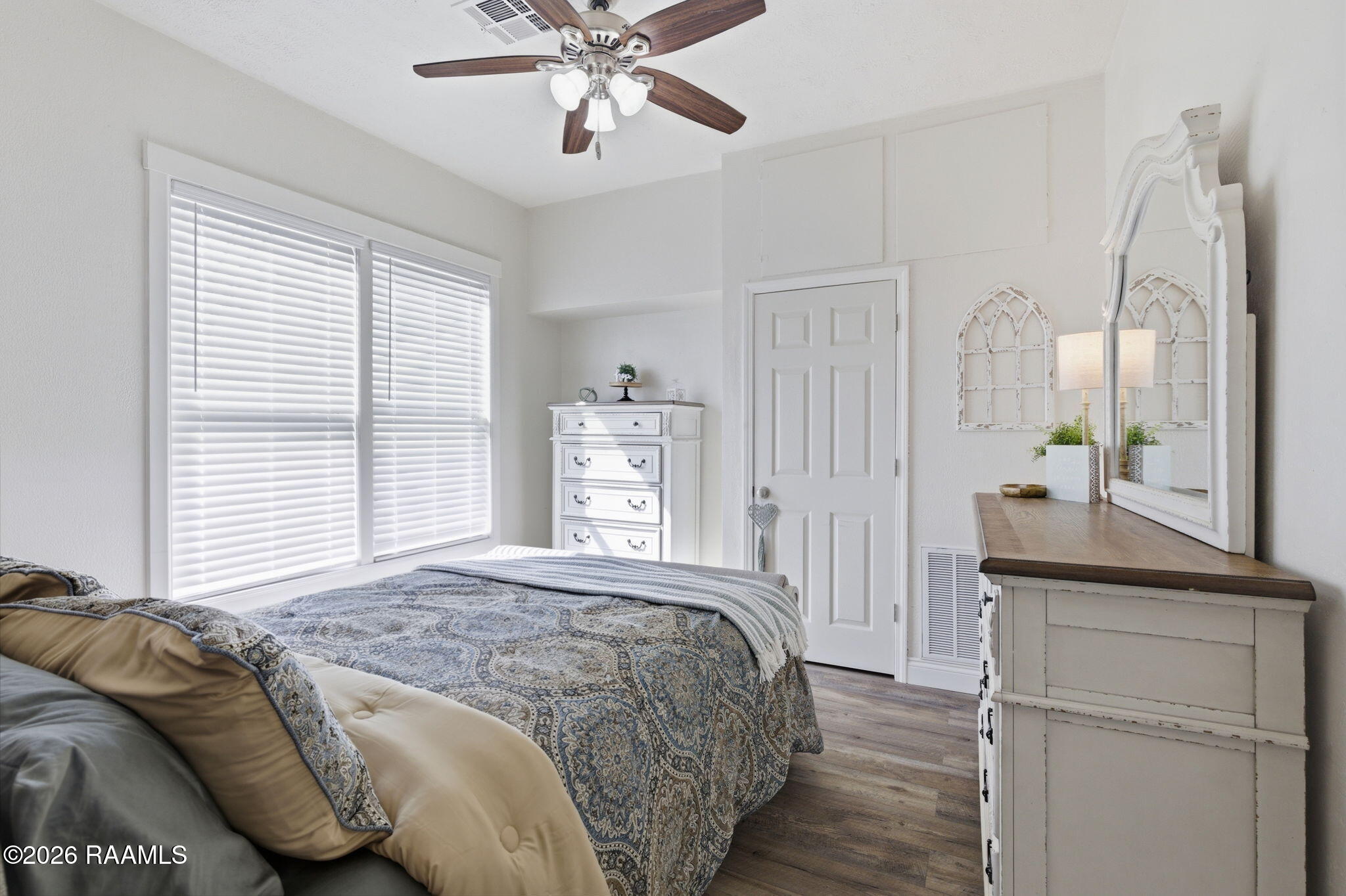 1703 North State Street Jennings, LA 70546 - Photo 6 of 18 6-web-or-mls-HC6A5769