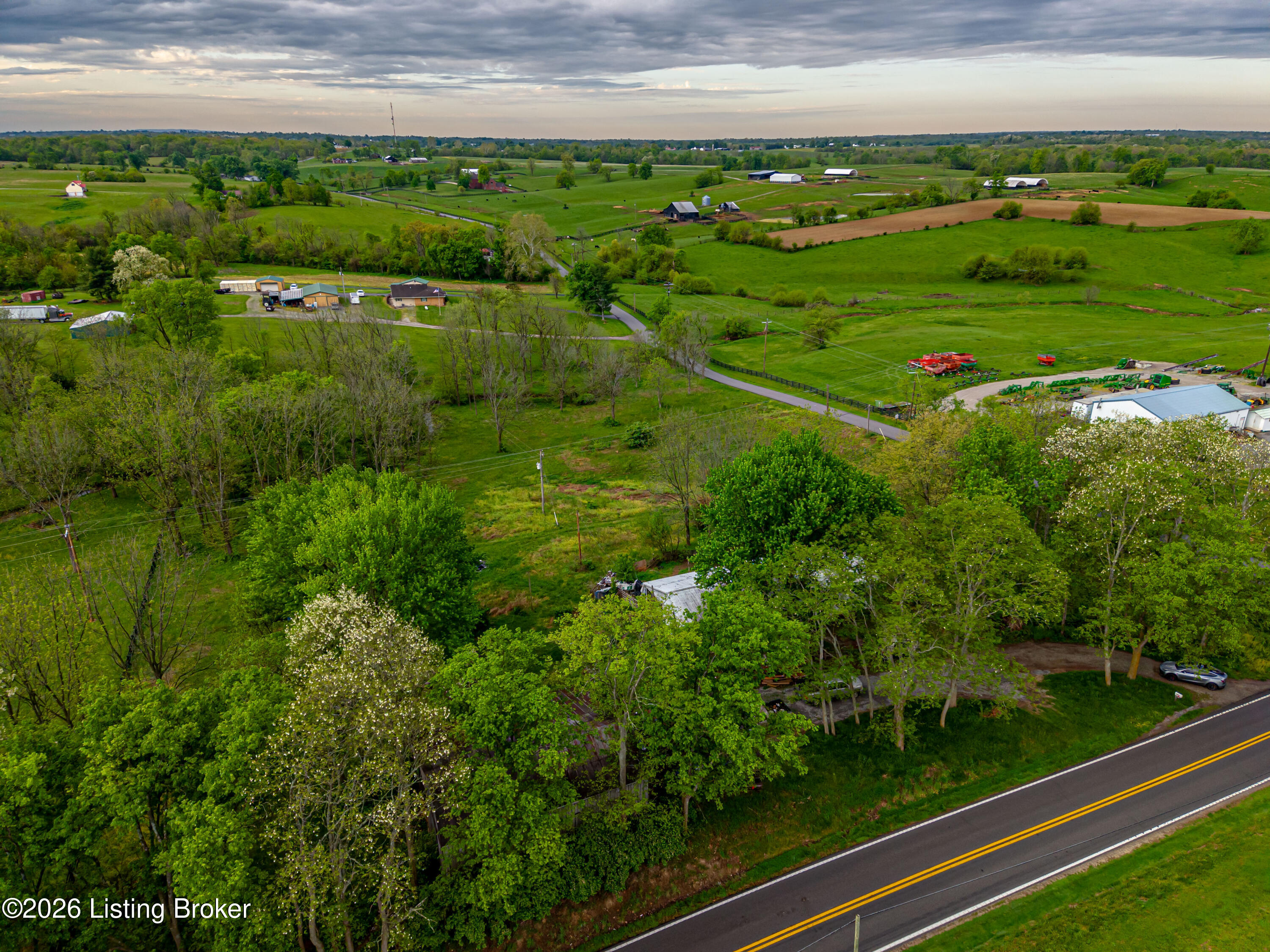 2497 Lagrange Road New Castle, KY 40050 - Photo 18 of 21 DJI_20260422204059_0715_D