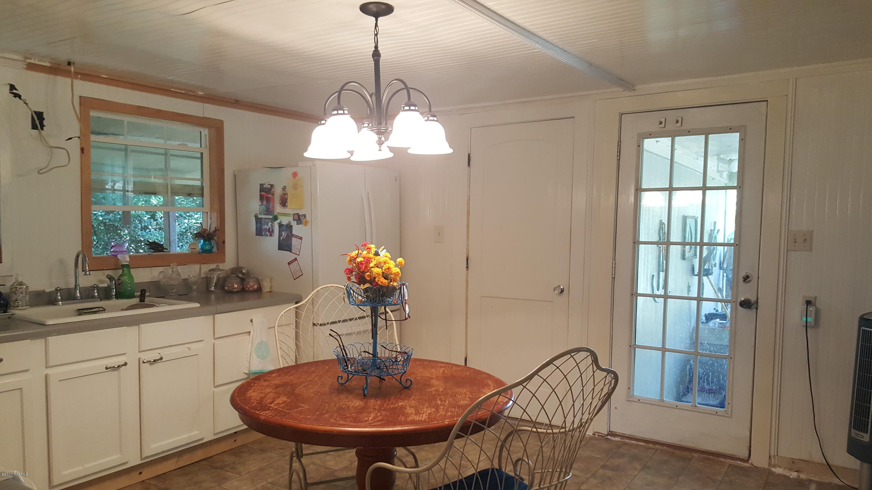 23732 Bluebonnet Road Kaplan, LA 70548 - Photo 6 of 39 20170418_155619