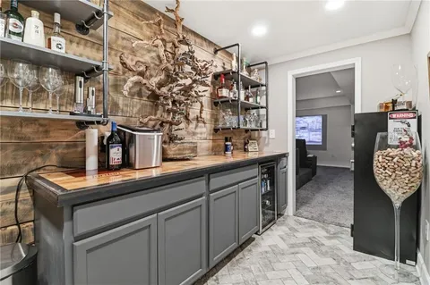 $975,000 | 3614 Summit Oaks Drive Northeast, Roswell, GA 30075
