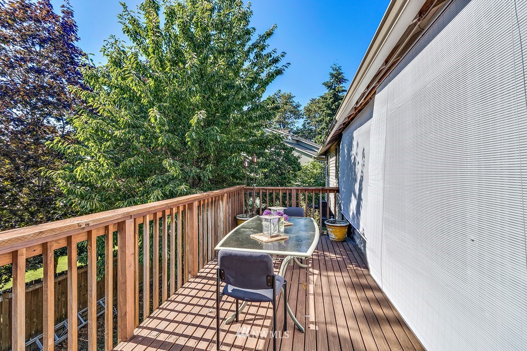 3013 Smithers Court South Renton, WA 98055 - Photo 18 of 23 Gallery Image 18