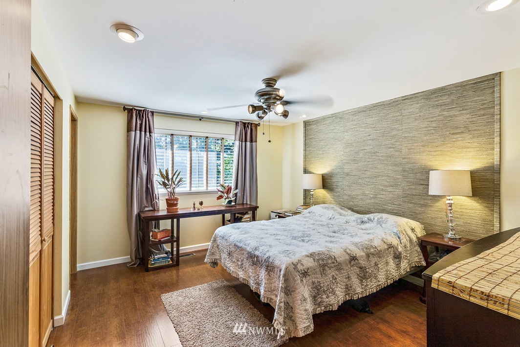 3013 Smithers Court South Renton, WA 98055 - Photo 10 of 23 Gallery Image 10