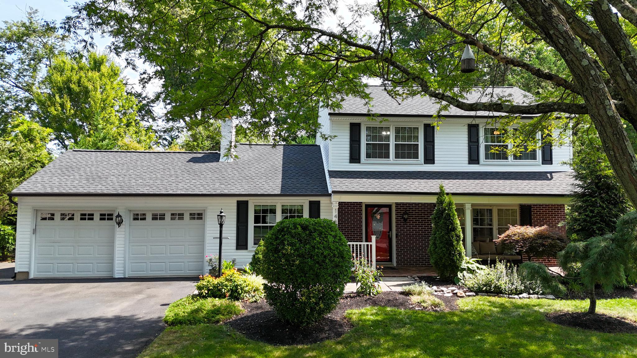 Welcome to 1438 Woodview