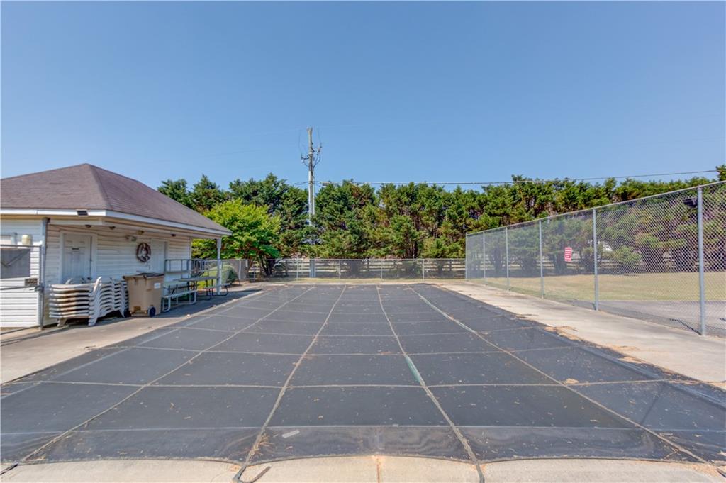 204 Angie Way Bethlehem, GA 30620 - Photo 41 of 42 a view of a basket ball ground